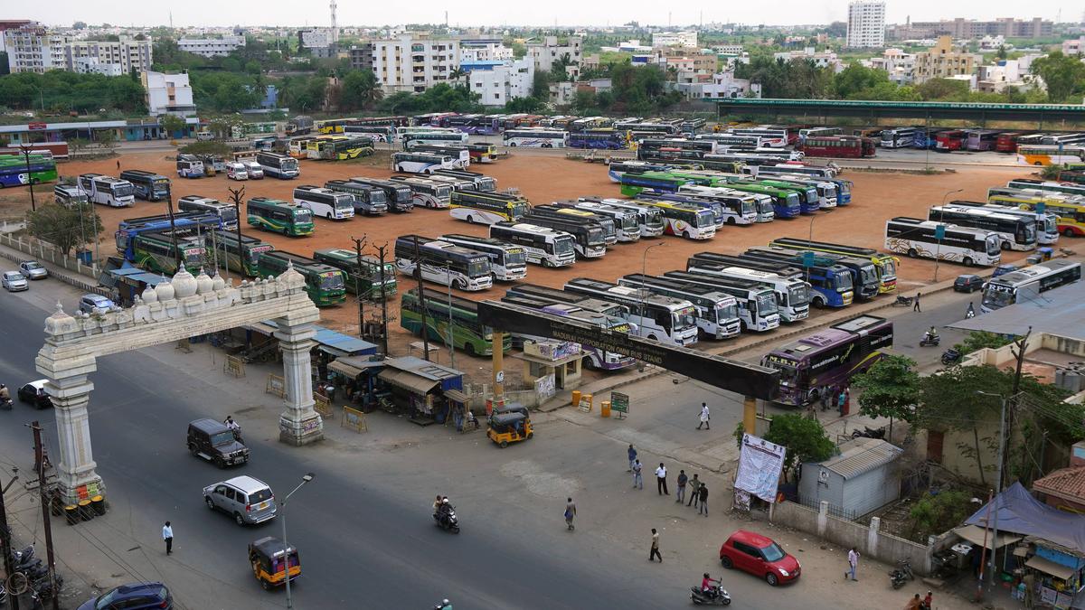 Madurai omni-bus operator ties up driver, assaults him